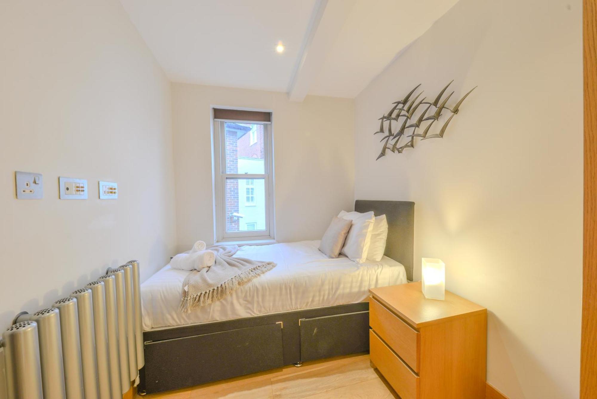Central Two Bedroom Apartments St Albans By Central Stays Short Lets & Serviced Accommodation With Free Parking Екстер'єр фото